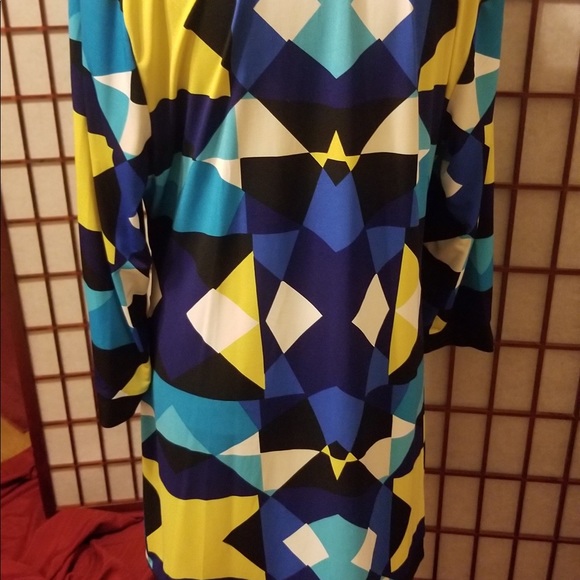 Black with bold print blouse-B105 - Picture 2 of 2